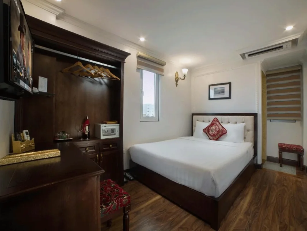 Khách sạn Golden Sail Hotel & Spa Hà Nội