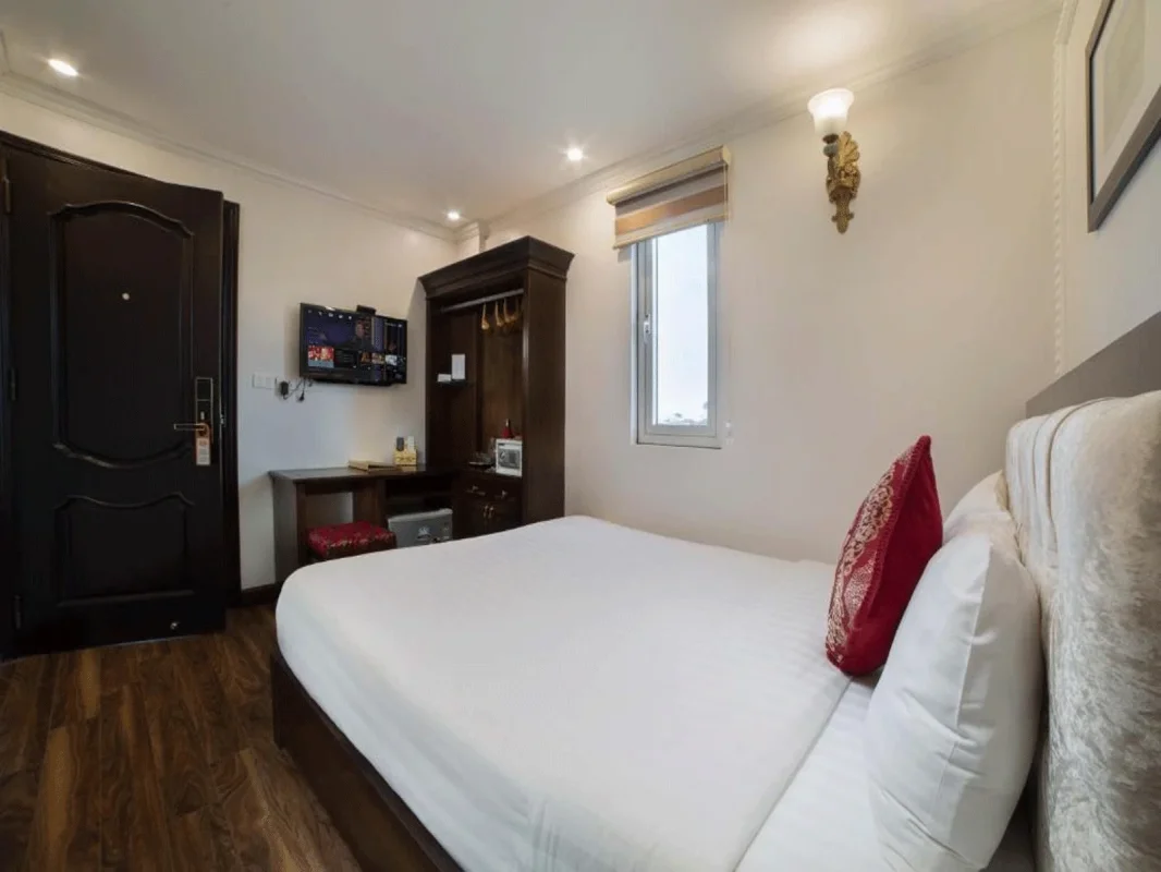 Khách sạn Golden Sail Hotel & Spa Hà Nội