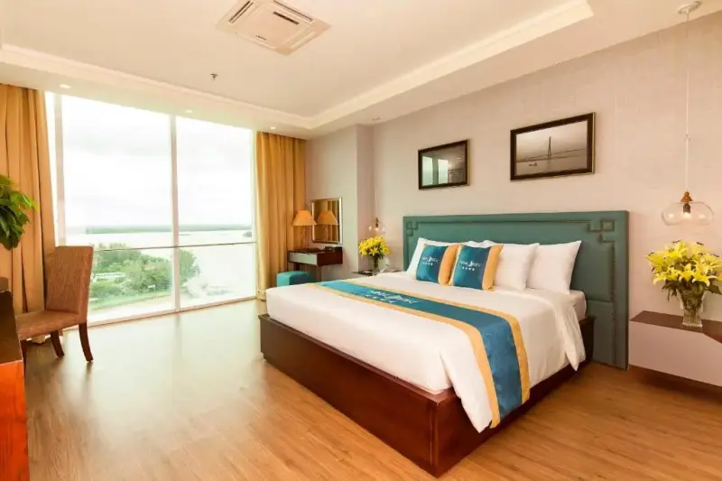 Khách sạn Ninh Kiều Riverside Hotel Cần Thơ - Executive Superior River