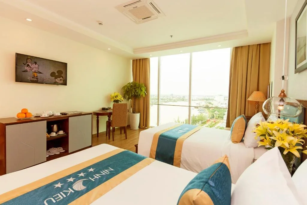 Khách sạn Ninh Kiều Riverside Hotel Cần Thơ