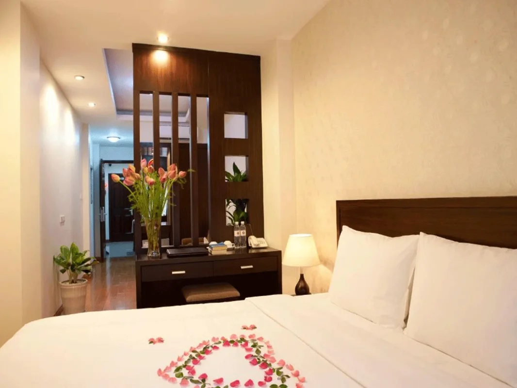 Khách sạn Rising Dragon Legend Hotel Hà Nội