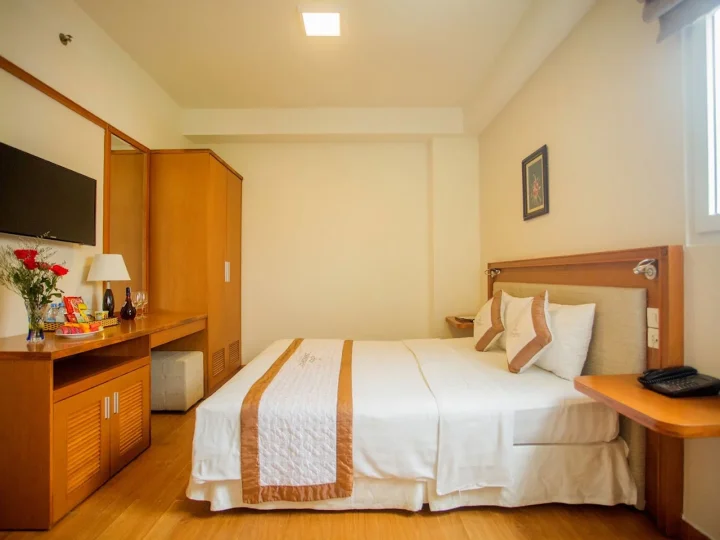 Khách sạn Dendro Hotel Nha Trang - Deluxe city view