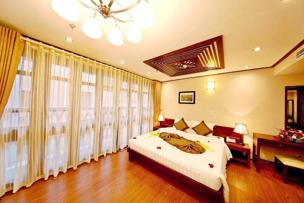 Khách sạn Hà Nội Nostalgia Hotel & Spa