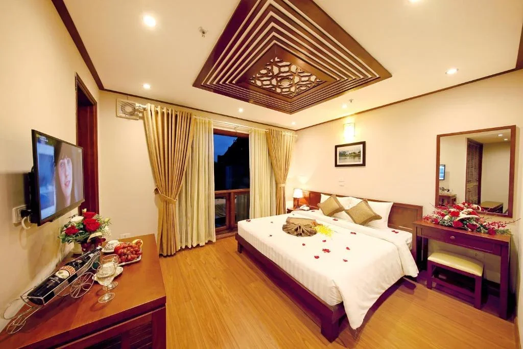 Khách sạn Hà Nội Nostalgia Hotel & Spa