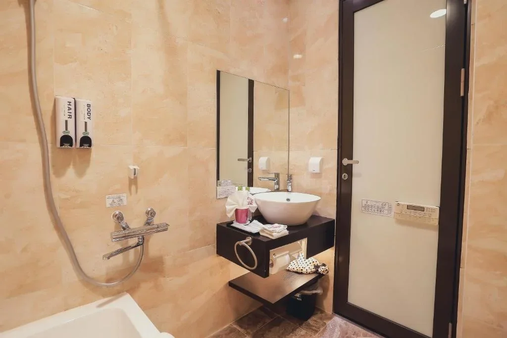 Khách sạn Momizi Business Hotel Hà Nội