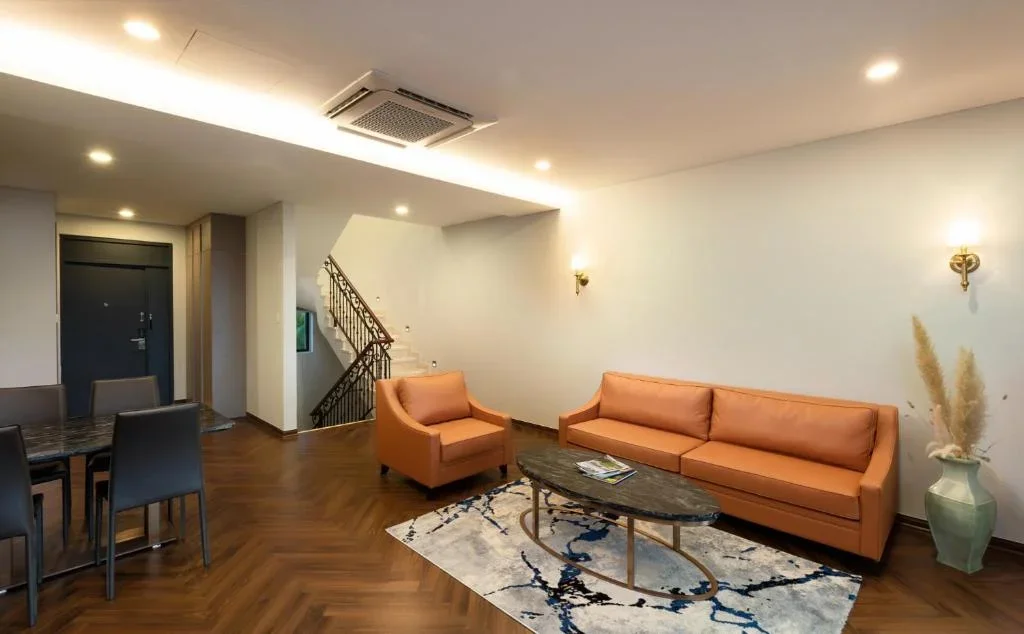 Khách sạn Wyndham Sky Lake Resort & Villas Hà Nội