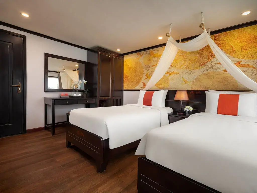 Du thuyền Amanda Premier Cruise Hạ Long