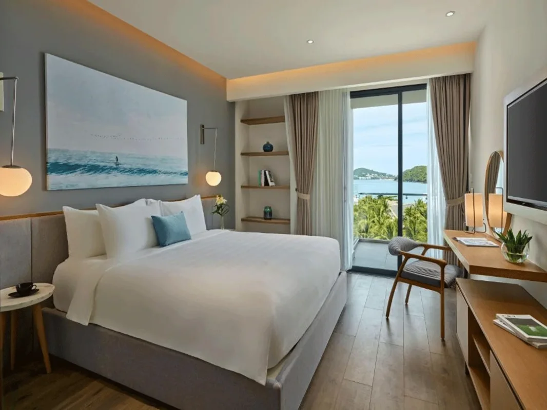 Khách sạn Premier Residences Phú Quốc Emerald Bay Managed by Accor Hotel