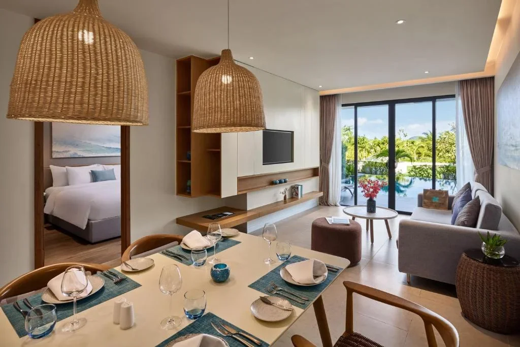 Khách sạn Premier Residences Phú Quốc Emerald Bay Managed by Accor Hotel