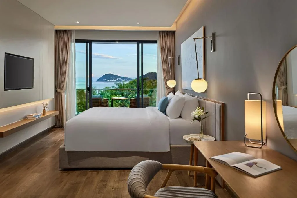 Khách sạn Premier Residences Phú Quốc Emerald Bay Managed by Accor Hotel