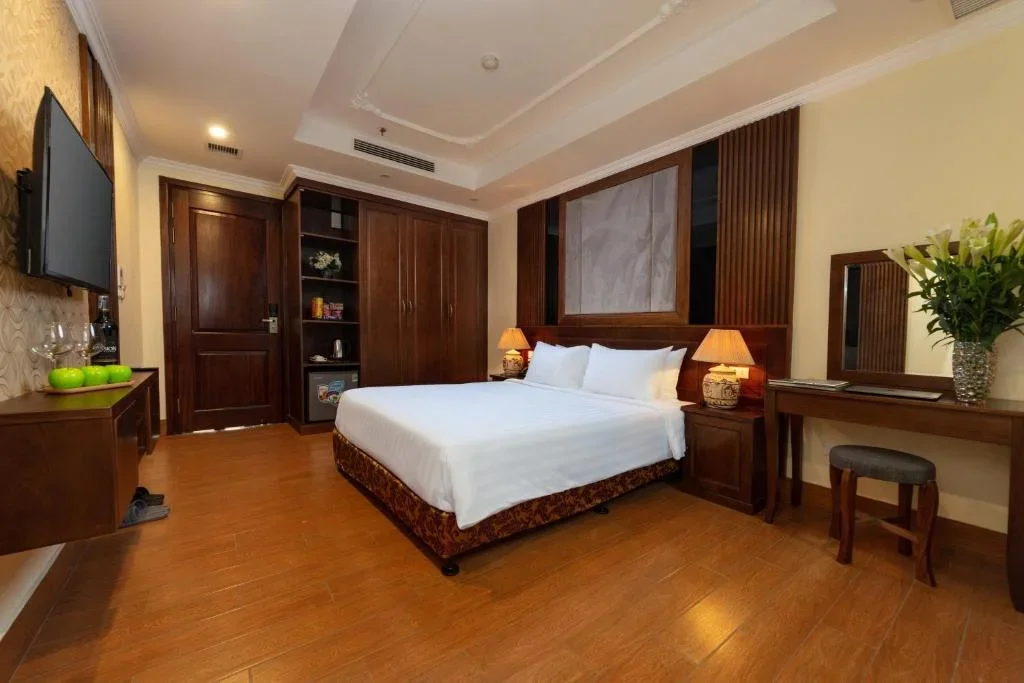 Khách sạn The West Hotel & Spa Hà Nội