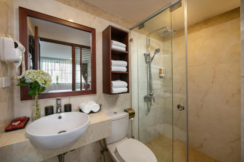 Khách sạn Vision Premier Hotel & Spa Hà Nội