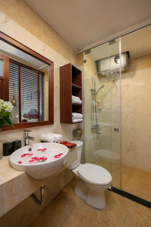 Khách sạn Vision Premier Hotel & Spa Hà Nội