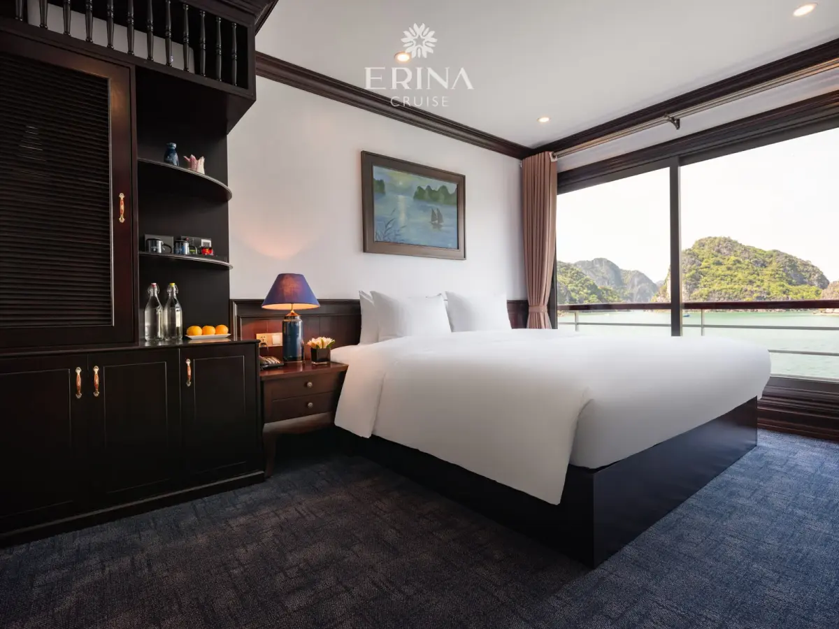 Du thuyền Erina Cruise Hạ Long