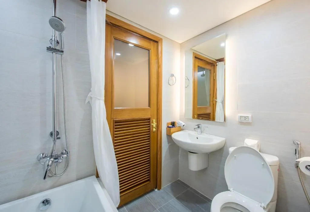 Khách sạn Hai Bay Hotel Hà Nội