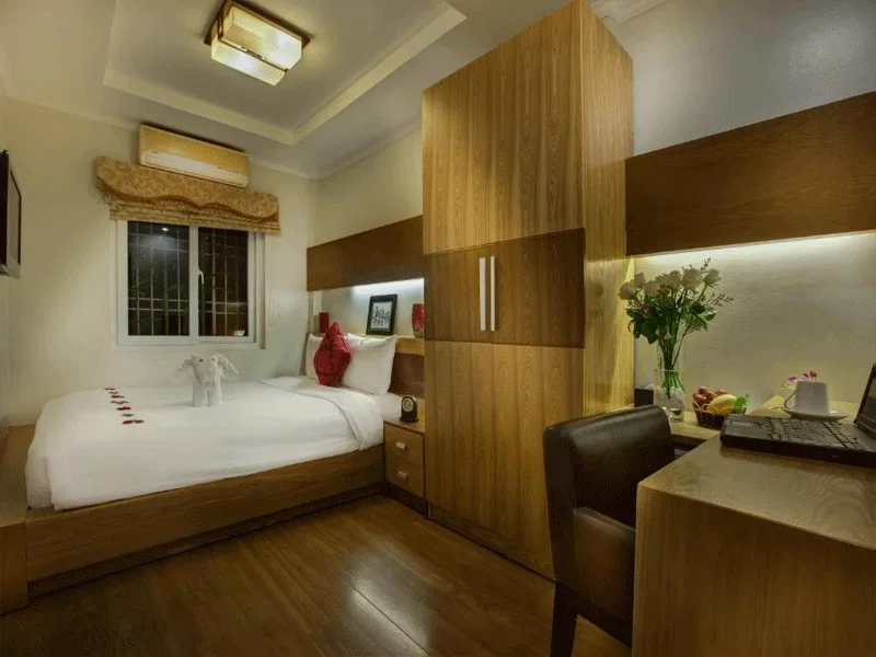 Khách sạn La Storia Ruby Hotel & Travel Hà Nội