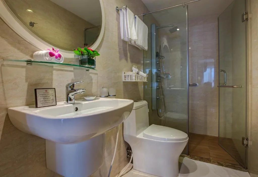 Khách sạn La Storia Ruby Hotel & Travel Hà Nội