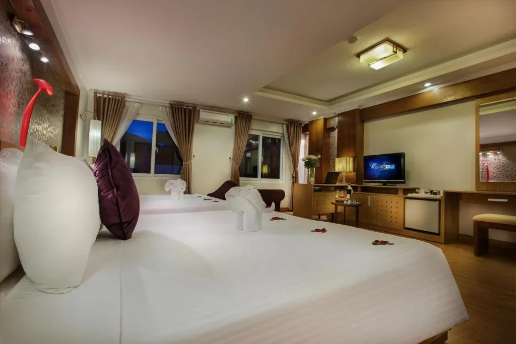 Khách sạn La Storia Ruby Hotel & Travel Hà Nội