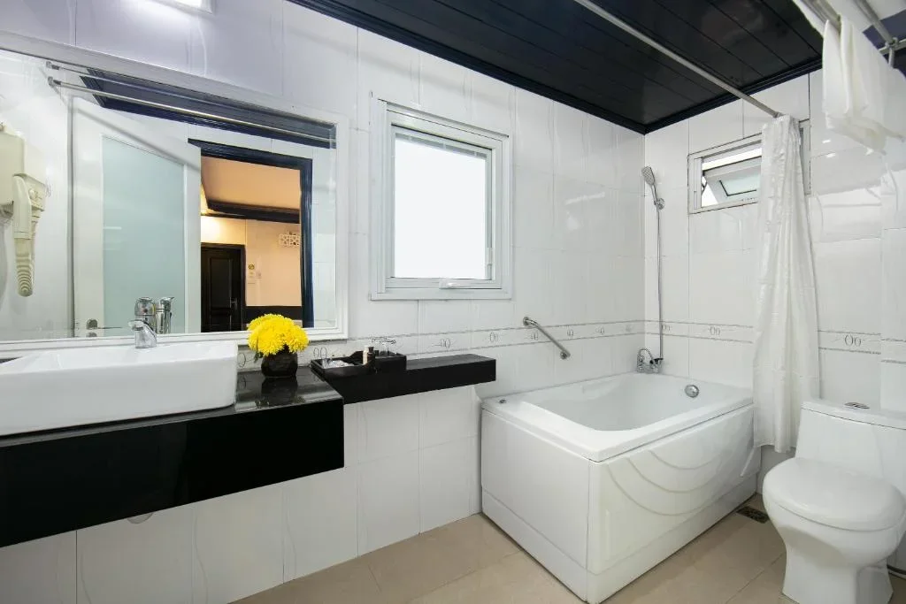 Khách sạn Diamond Nostalgia Hotel Spa Hà Nội