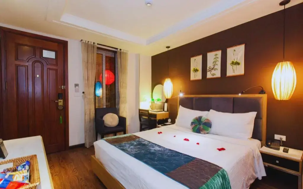 Khách sạn Hanoi Emerald Waters Classy Hotel Hà Nội
