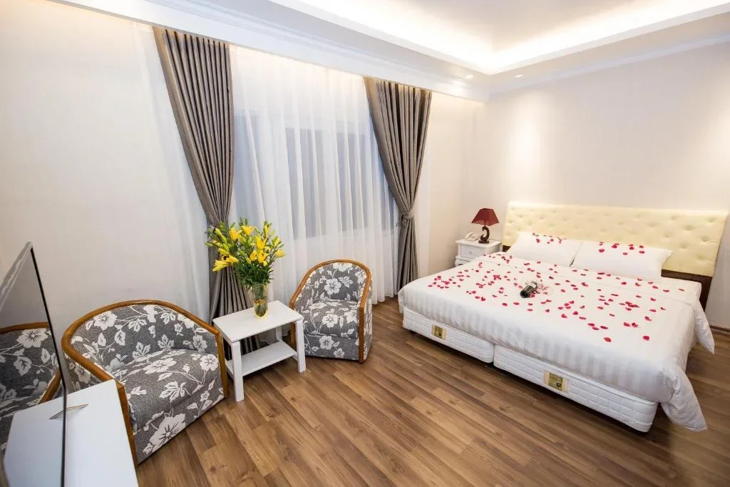 Khách sạn Little Hanoi Deluxe Hotel Hà Nội