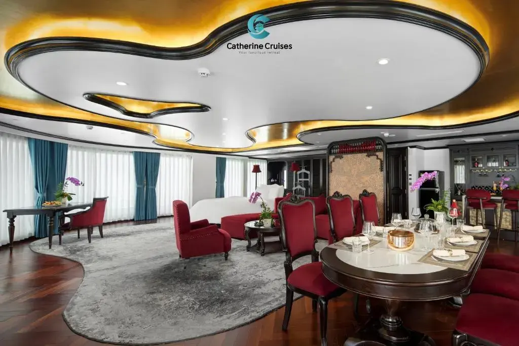 Du thuyền Catherine Cruises Hạ Long