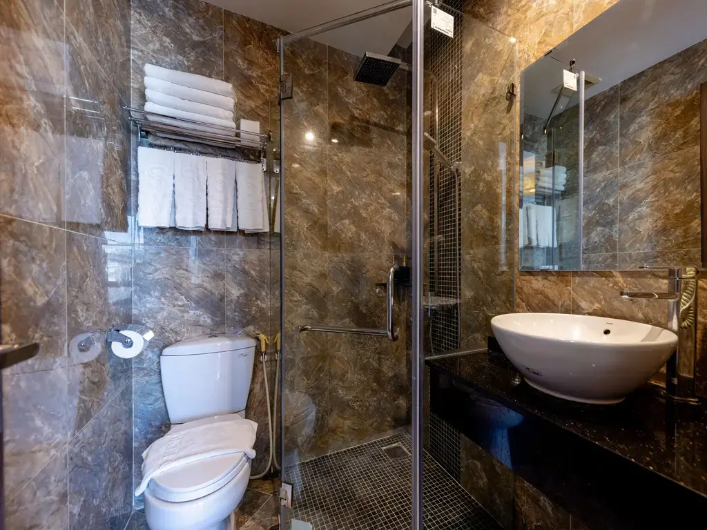 Khách sạn Sky Charm Hanoi Hotel and Spa Hà Nội