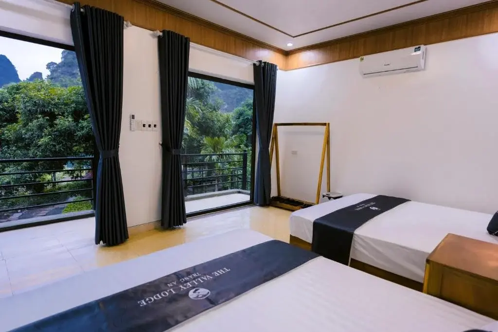Homestay The Valley Lodge Trang An Ninh Bình