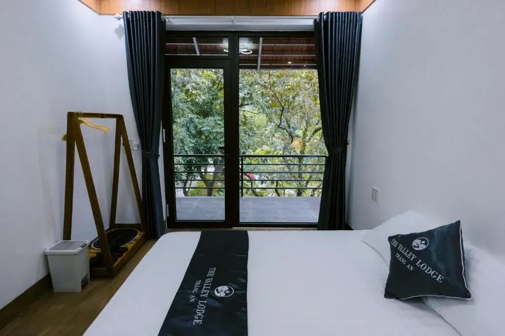 Homestay The Valley Lodge Trang An Ninh Bình