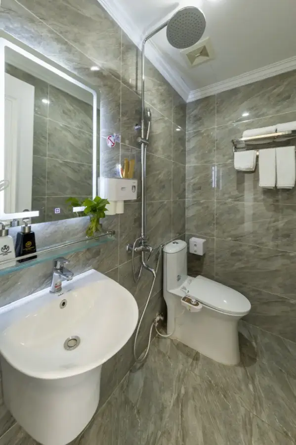 Khách sạn Cát Bà Wonder Hotel