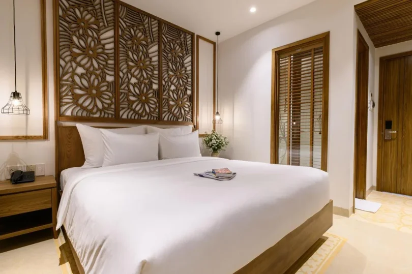 Khách sạn Daisy Boutique Hotel & Apartment Đà Nẵng - Deluxe Double Room Poolside With Balcony