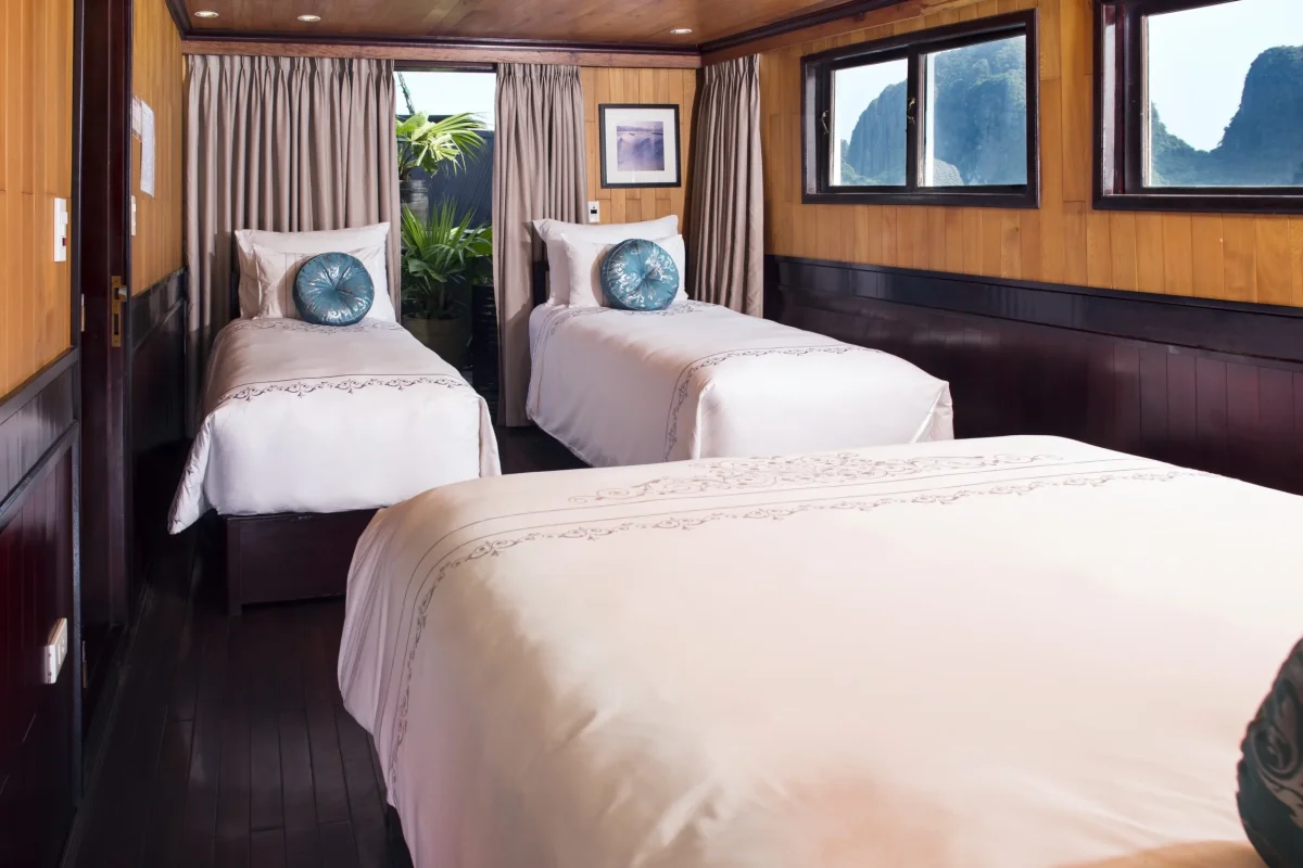 Du thuyền Hera Classic Boutique Cruise Halong Hạ Long