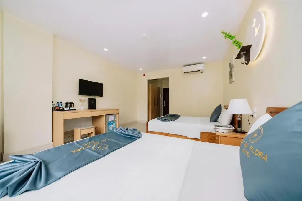 Khách sạn Cát Bà Flora Hotel