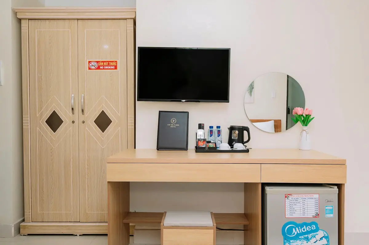 Khách sạn Cát Bà Flora Hotel
