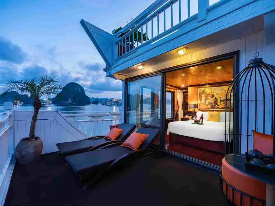 Du thuyền Hera Classic Boutique Cruise Halong Hạ Long