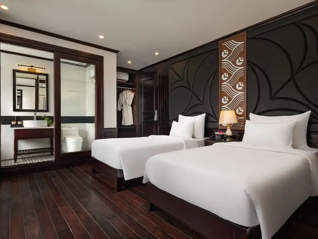 Du thuyền Le Journey Elegance Cruise Hạ Long
