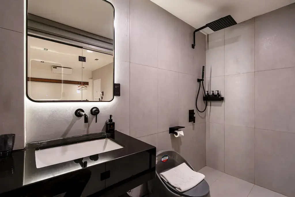 Khách sạn Metrolux By Zeus Group Hotel Hồ Chí Minh
