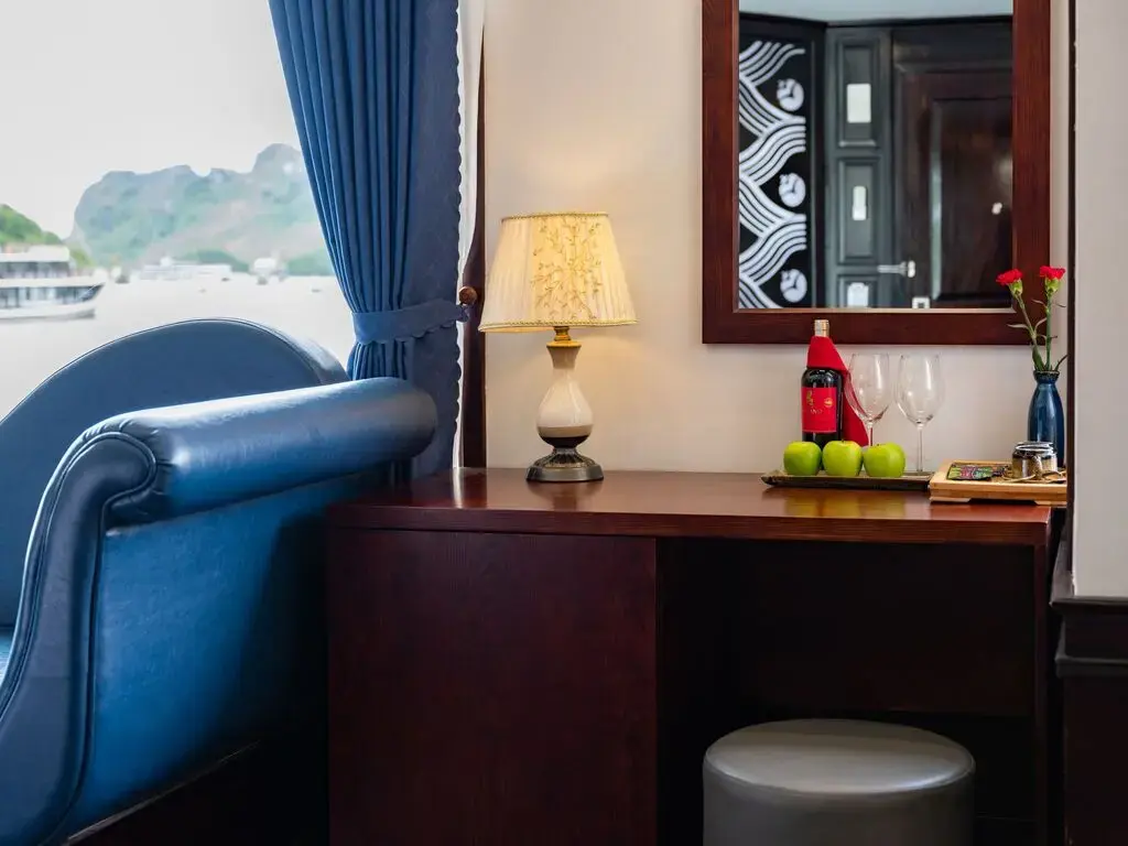 Du thuyền Le Journey Elegance Cruise Hạ Long