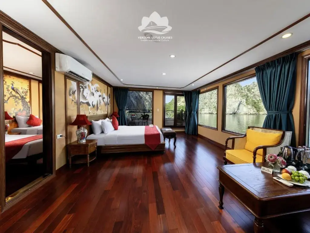 Du thuyền Verdure Lotus Grandeur Cruise Hạ Long