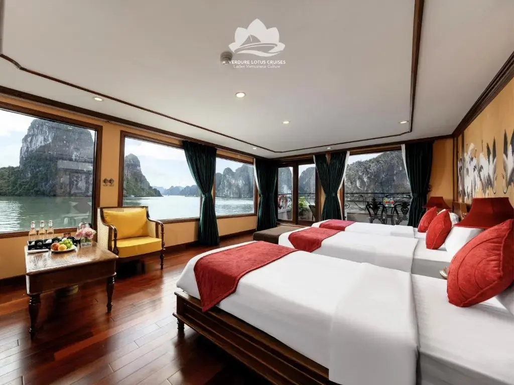 Du thuyền Verdure Lotus Grandeur Cruise Hạ Long