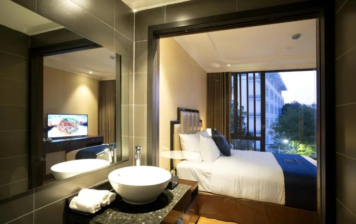 Khách sạn Millennium Hotel Huế