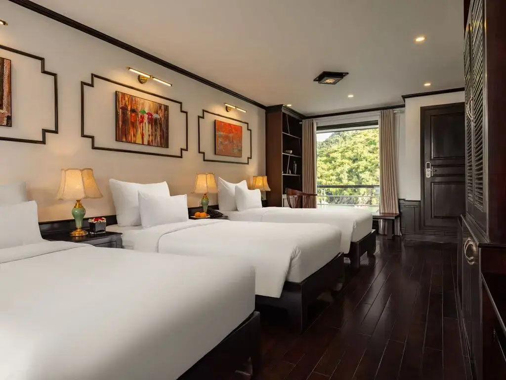 Du thuyền Le Journey Elegance Cruise Hạ Long