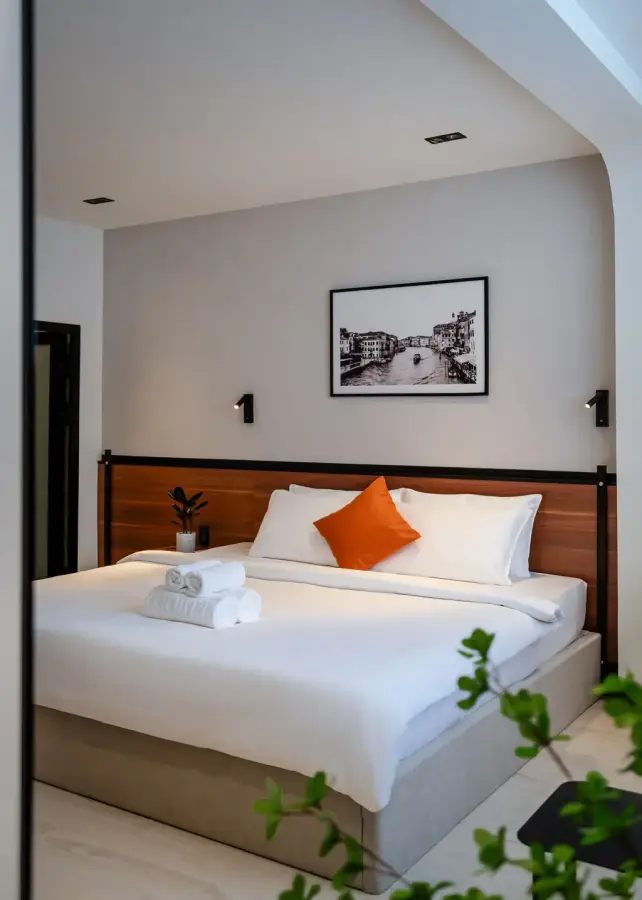 Khách sạn Metrolux By Zeus Group Hotel Hồ Chí Minh