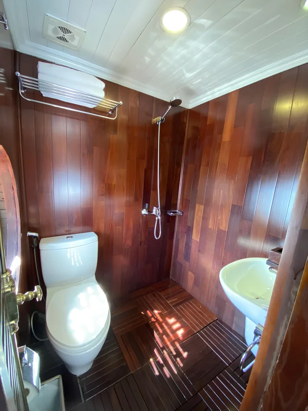 Du thuyền Le Journey Premium Cruise Hạ Long