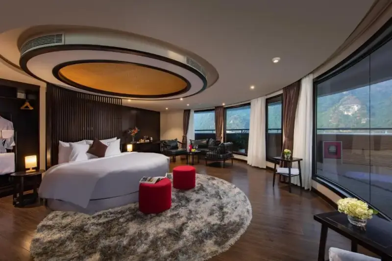 Du thuyền Scarlet Pearl Cruises Hạ Long - President - Scarlet Pearl