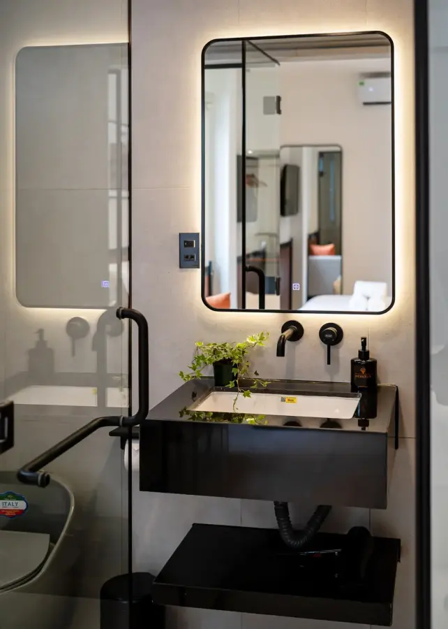 Khách sạn Metrolux By Zeus Group Hotel Hồ Chí Minh