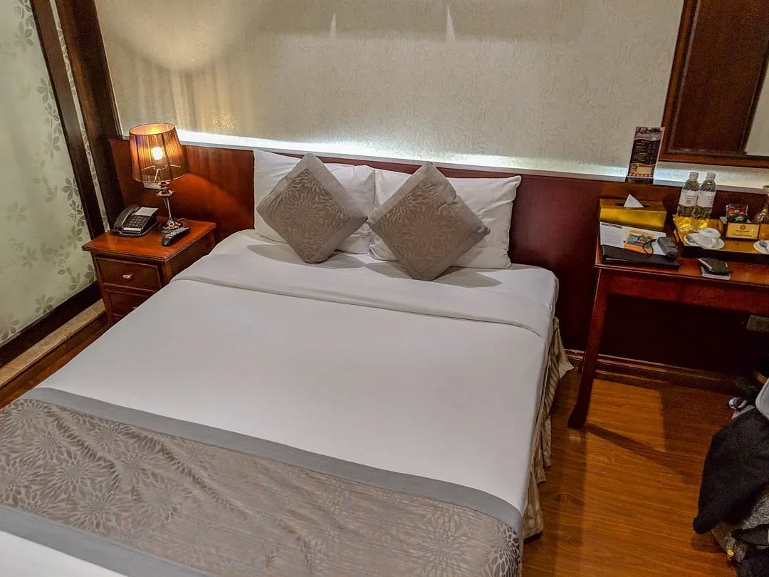 Khách sạn Dragon Pearl Hotel Hà Nội