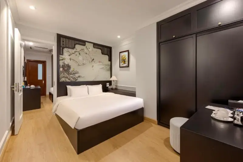 Khách sạn San Premium Hotel Hà Nội - Family Room with City View