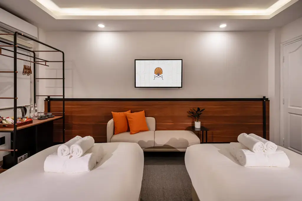 Khách sạn Metrolux By Zeus Group Hotel Hồ Chí Minh