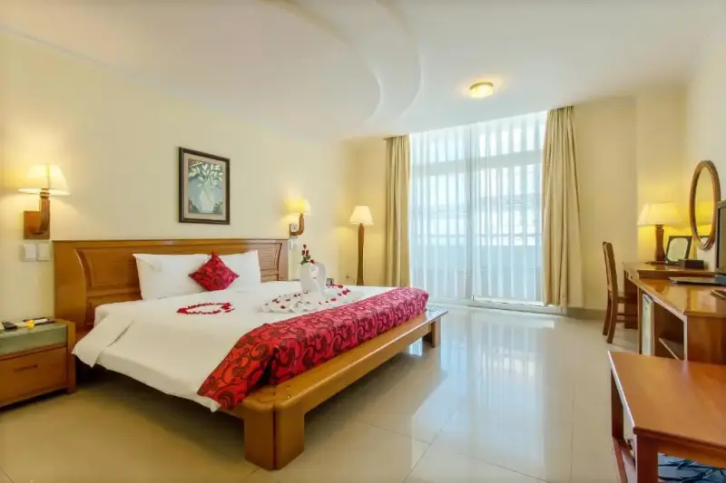 Khách sạn Golden Sea Đà Nẵng Hotel - VIP (SUITE) Balcony and city view